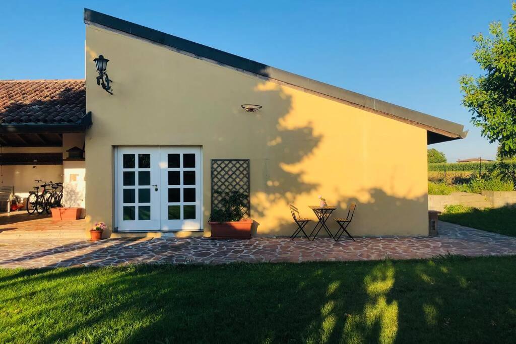Vila La Casa Nei Campi Badia Pavese Exteriér fotografie
